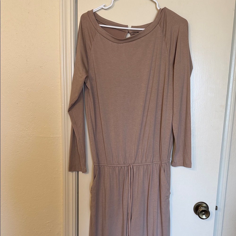 Elegant Long Sleeve Jumpsuit in Beige